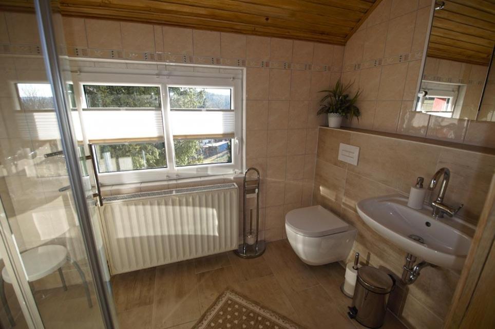 Kastanienhof Apartamento Hinterhermsdorf Exterior foto